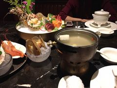-半岛翡丽海鲜自助餐厅(观风亭店)