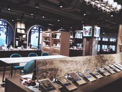 -光海书局(南京东路第一百货店)