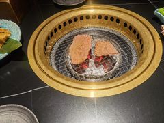 -山川小町·极番烧肉(新地假日广场店)