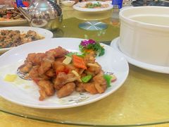 -梁山人家