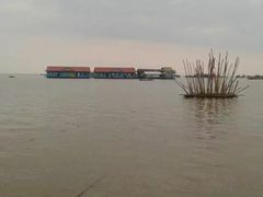 -洞里萨湖
