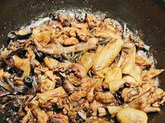 -咱屯子铁锅炖直营店(保利店)