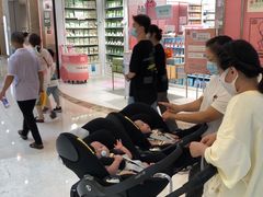 -爱的果实月嫂育婴师(世纪东方店)