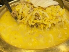 -关东小磨东北菜(上海长风大悦城店)