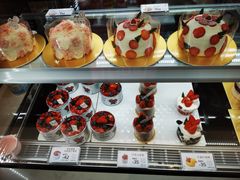 -花花卷卷·鲜食蛋糕(静安久光百货店)