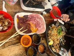 -Show Neua Thai Street Food