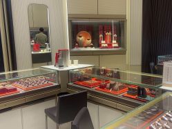 -周生生Chow Sang Sang(新世界店)