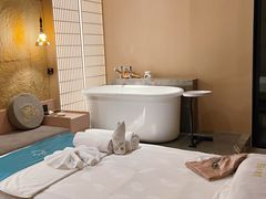 -快乐大桶水养生足浴SPA(前兴路店)