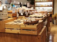 面包甜点陈列柜-那家面包房(珠江路店)