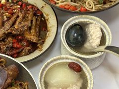 -粉观右江西鲜辣米粉(天地店)