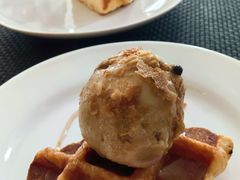 华夫饼-圣丰索菲特·2 On 988 Café 自助餐厅