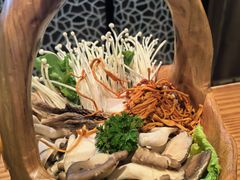 -捞王锅物料理(上海世茂广场店)