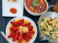 -霸气大叔干锅鸭头·龙虾烧烤·川菜·赛事直播(三里屯店)