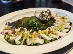 荷叶去骨切片东星斑-宝丽轩中餐厅BAOLIXUAN