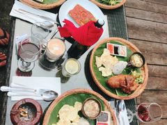 -Pundi Pundi Restaurant