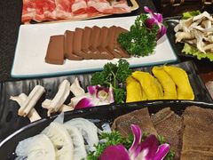 -十三幺山野火锅(市府路店)