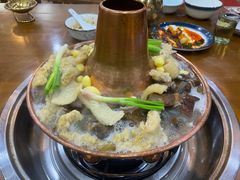 -岳记兴隆·青城腊排铜火锅(融创店)