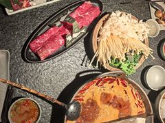 -三出山火锅(南京万象天地店)