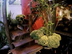 -Cuc Gach Quan Restaurant