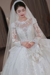 -艾米丽婚纱礼服