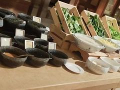 -大中华希尔顿酒店-念自助餐·嗨啤·小龙虾