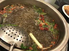 -周老三跷脚牛肉·全牛火锅(非遗传承店)