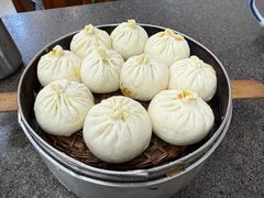 牛肉红萝卜包子-胡家包子·清真(大众巷店)