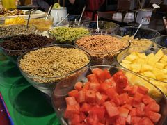 -八一路好吃街(雨田商务大厦店)