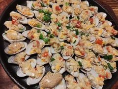 铁板花甲-食爺炭炉鸡煲·烧烤