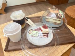 -有猫主题·治愈系猫咖(曾厝垵店)