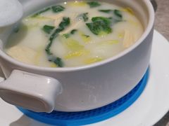 无油鱼汤煮食蔬-大树餐厅(红旗街万达店)