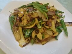 -瑞丰园庭院餐厅·白族传统家常菜