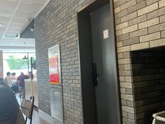 -麦当劳(健德桥得来速店)