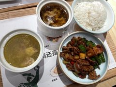 -老乡鸡(上海白玉兰广场店)