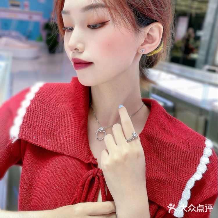 佛山六福珠宝✨尽显高端奢华