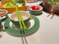 -润园四季椰子鸡火锅(卓越INTOWN店)