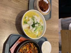 -大食代美食广场(上海中心店)