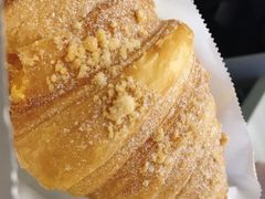 流心蛋黄牛角包-牛角村(大族广场店)