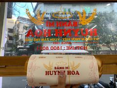 -Bánh Mì Huynh Hoa