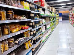 -家乐福(四元桥购物中心店)