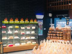 面包甜点陈列柜-格瑞思动物奶油生日蛋糕(圆融店)