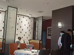 -鸽子侯·家宴·平价海鲜(绿地店)