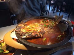 -鸣记脆皮烤鱼·海鲜烤鱼(三八广场店)