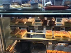 面包甜点陈列柜-白玉兰食品(甜云店)