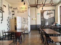 -Ribs & Burgers The Rocks