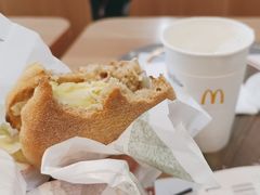 -麦当劳(深圳北站B2检票口楼上)