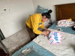 -爱的果实月嫂育婴师(世纪东方店)