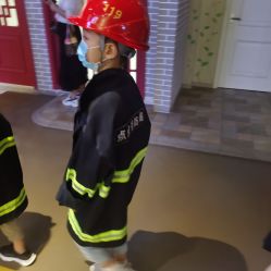 -点点梦想城(鑫苑都汇店)