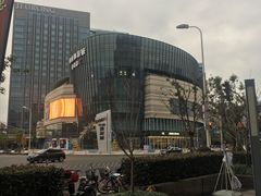 -URBAN REVIVO(上海中庚漫游城店)