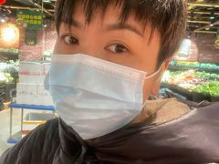 -中百仓储超市有限公司(越秀星汇维港店)
